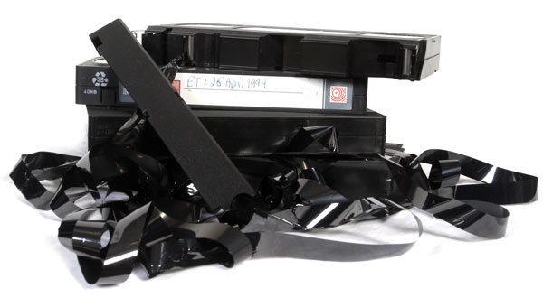 Broken video tape repair